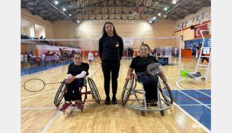 Osmaniyeli özel sporcular, Para Badminton Türkiye Şampiyonası'nda 13 madalya kazandı